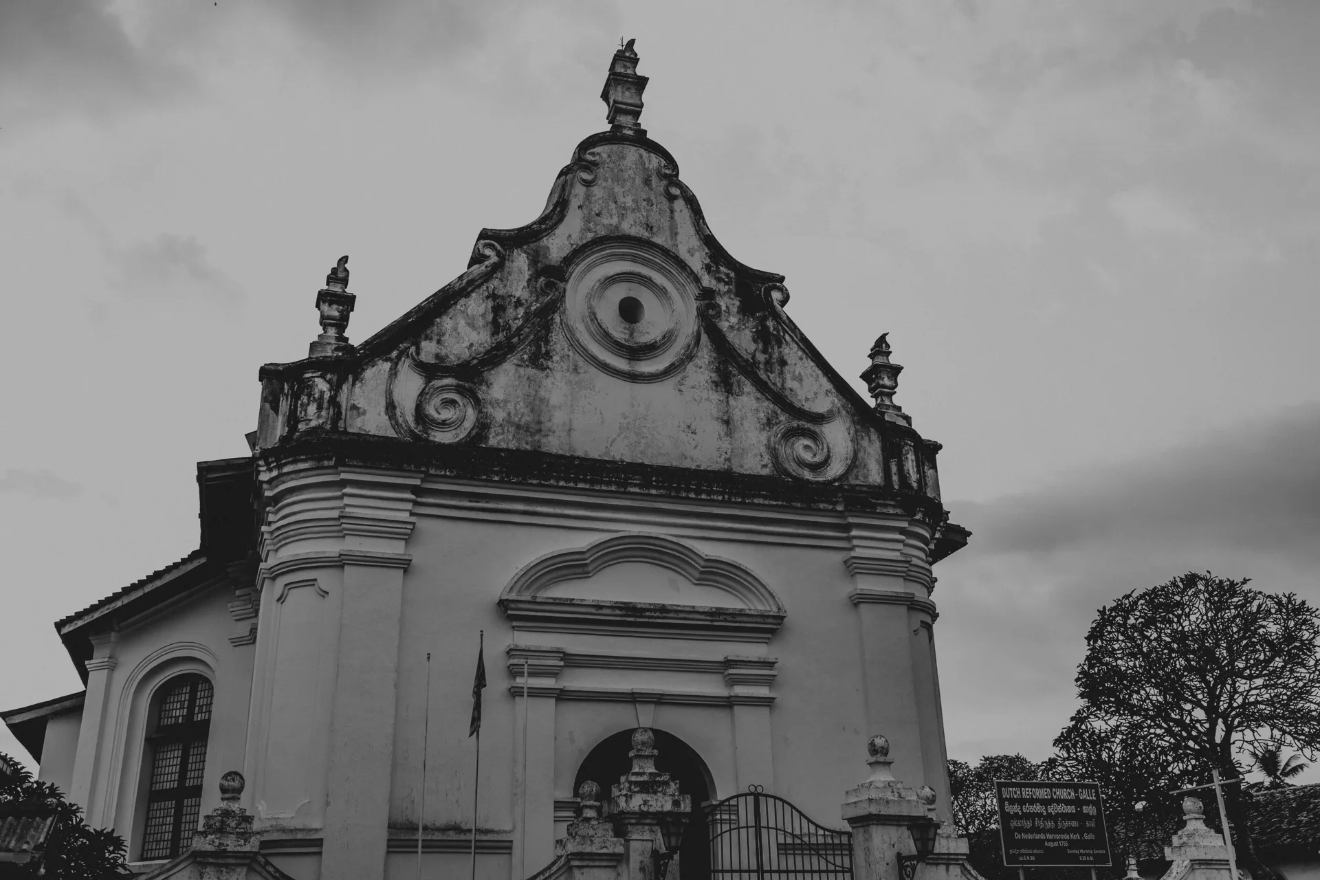 The seventeenth-century quarters.